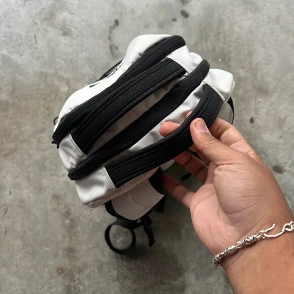 The North Face TNF White Jester Backpack 27L Laptop Bookbag - Picture 8 of 8